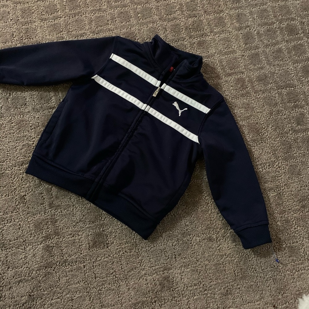 Pumas jacket